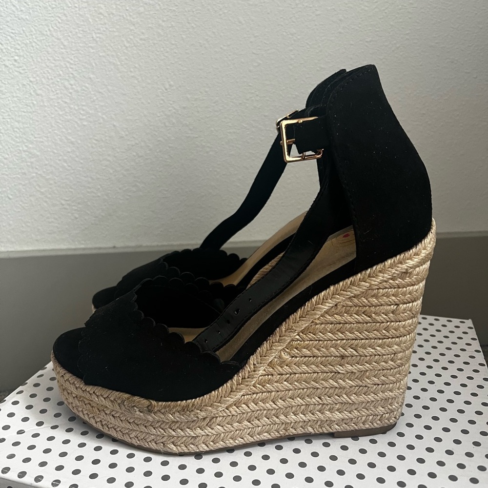 Wedge Sandals - Picture 3 of 6